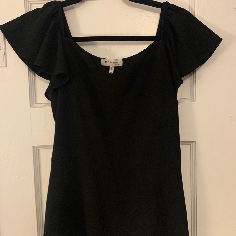 Size L black blouse